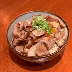 名物肉豆腐丼