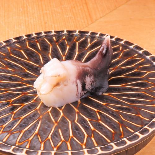職人の技が生み出す極上の江戸前鮨、職人の真心を味わう