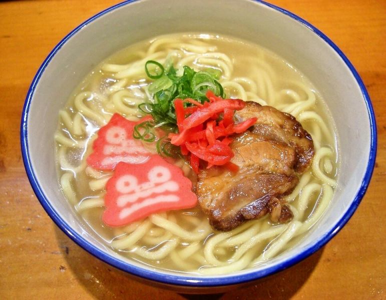 沖縄料理も楽しめます♪【沖縄そば】