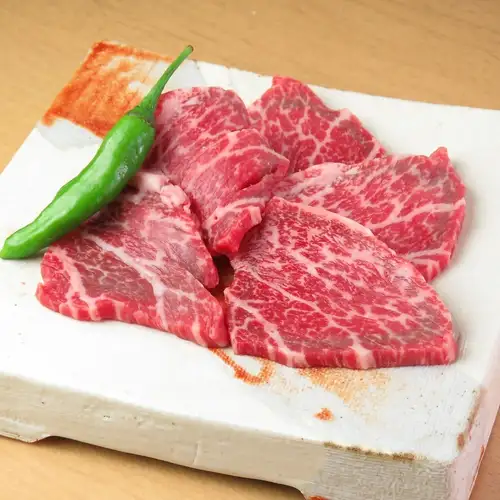 ブランドに頼らない本質的な旨さ