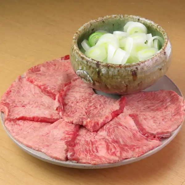 【自慢の逸品】麻布十番の常識を覆す!旨味を最大限に引き出したこだわりの極上牛タン