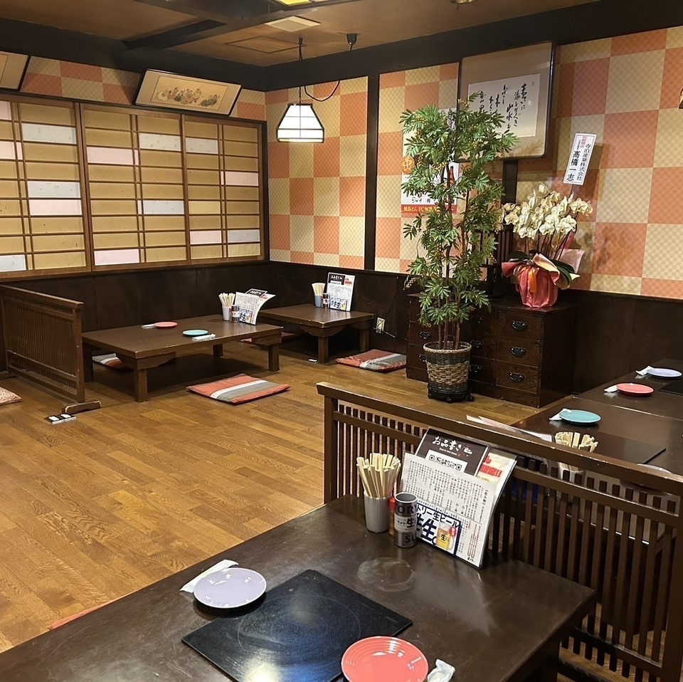 榻榻米房间的座位非常适合宴会，让您可以放松身心，享受美好时光。