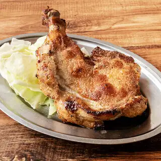 日本一の販売店舗数を誇る◇オリジナルがブチキスパイス使用の骨付鳥はがブリついたら止まらない旨さっ
