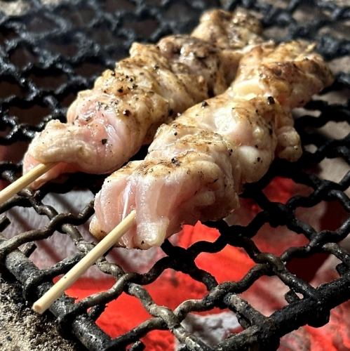 せせり串焼き　（2本）柚子胡椒添え