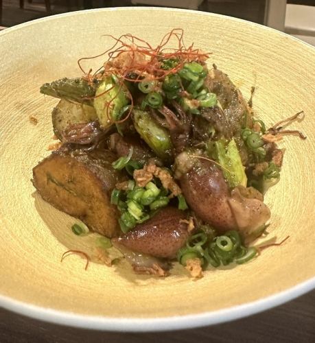 富山ホタルイカと春野菜のジュワッとニラバター