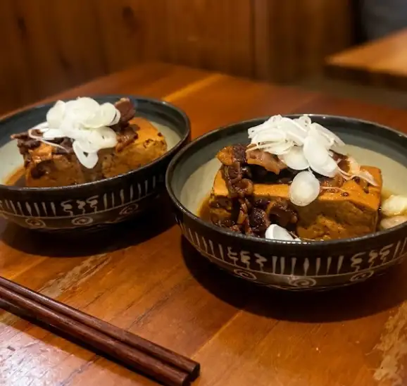 【肉豆腐】10時間以上じっくり煮込んだ大人気メニュー