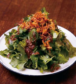 "Choregi salad with coriander and Korean seaweed"