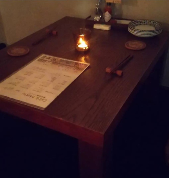 2Fにひっそりとあるお座敷席。ゆっくり2人の時間を楽しみたい方にはうってつけの人気席♫一席しか無いので御予約必須!