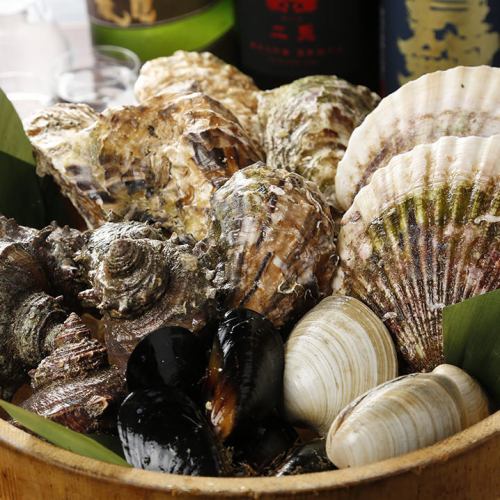 五島群島的鍋烤天然頭巾貝殼