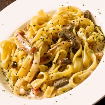 Porcini Pasta with 3 Kinds of Mushrooms