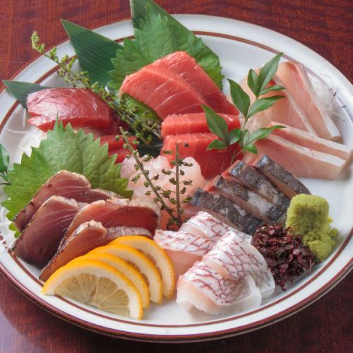 毎日仕入れる新鮮なお造り