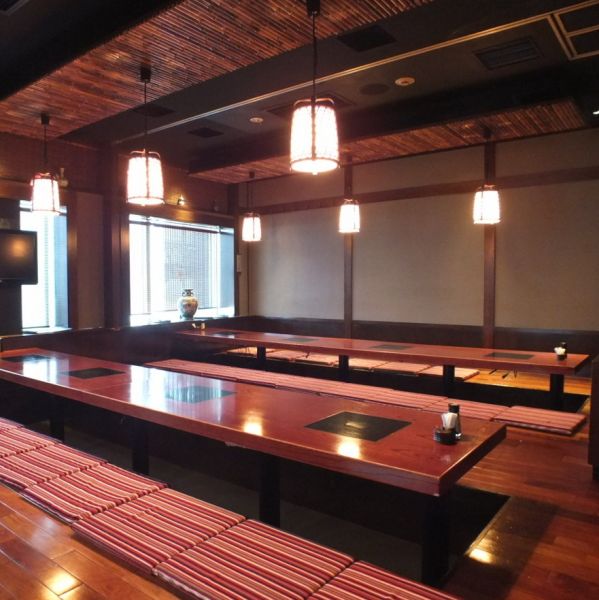 ◆小田急線 町田駅西口から徒歩１分◆大人数対応可能な居酒屋◎最大54名までご利用ＯＫの完全個室有♪人数に合わせて各種完全個室ご用意。プライベートのご会食はもちろん、家族の団欒等、土風炉にお任せ下さい!土風炉自慢のそばや天ぷら、寿司をお愉しみいただけます。ご飯に合う日本酒もご用意◎喫煙可ルーム有！