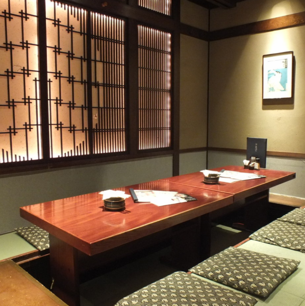 ◆JR町田駅から徒歩1分◆半個室は2名様～。6名様前後の半個室が充実！子連れのお客様も大歓迎です！プライベート感あふれる個室なら、周りを気にせず会話も弾みます。誕生日のお祝いやデートでのお食事、女子会や歓迎会、接待での会食にもぴったり！飲み放題も可能。当店自慢の和食料理をゆっくりとお楽しみください。
