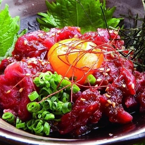 ◆馬刺しユッケ