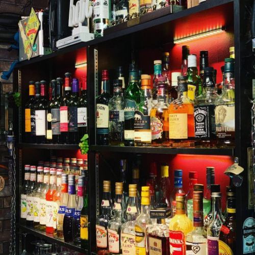 [An overwhelming variety of alcoholic drinks on the menu] Daytime drinking also available!