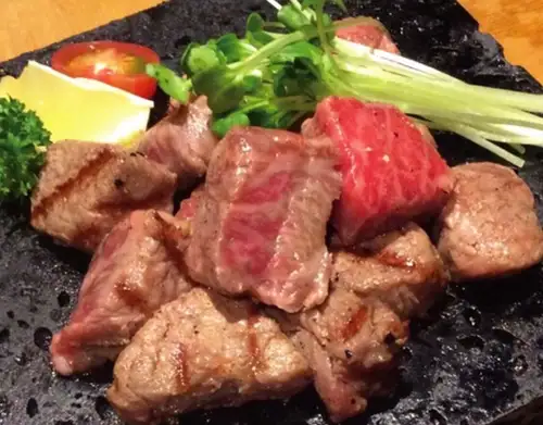 宇部(小野)黒毛和牛サーロイン石焼ステーキ