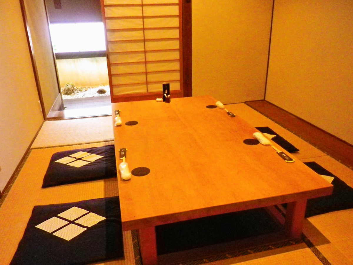 初めて来店したと思えないほどのくつろげる空間になっています。