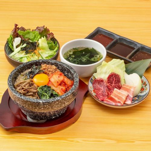 ランチタイム営業中！