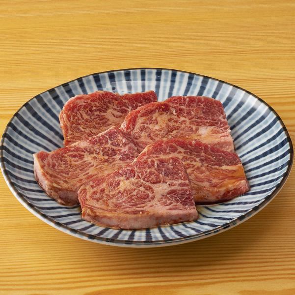 質と価格のバランスが最高！やわらかさとタレのハーモニーが自慢の「やみつきハラミ」