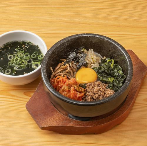 どんどん亭の「石焼きビビンバ」はお米にもこだわり。岡山県鏡野町産コシヒカリを100％使用！