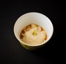 先付　生湯葉　山葵　