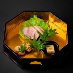 八寸　合鴨ロース　鯛の子　諸子甘露煮