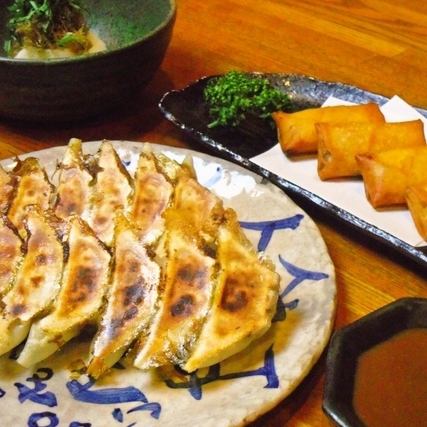 A gyoza specialty store with a slightly luxurious atmosphere.A shop where you can enjoy original gyoza made by a unique group of people.