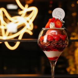 <12/1~3/2>【冬季限定】parfait chocolat fraise ～苺とショコラの贅沢パフェ～