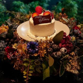 双人主菜 周年纪念套餐 共7道菜（黑毛和牛、鱼类菜肴、新鲜意大利面和整块蛋糕）