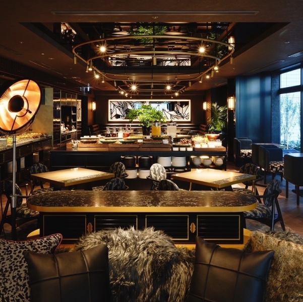 ◆◇全70席の店内はソファ席を始めとして様々なお席をご用意しています◇◆お席それぞれで雰囲気の違ったソファ席をご用意しておりますので、毎回違った雰囲気でお料理と空間をお楽しみいただけます。二人だけの時間を過ごすカップルシートもご用意しております。