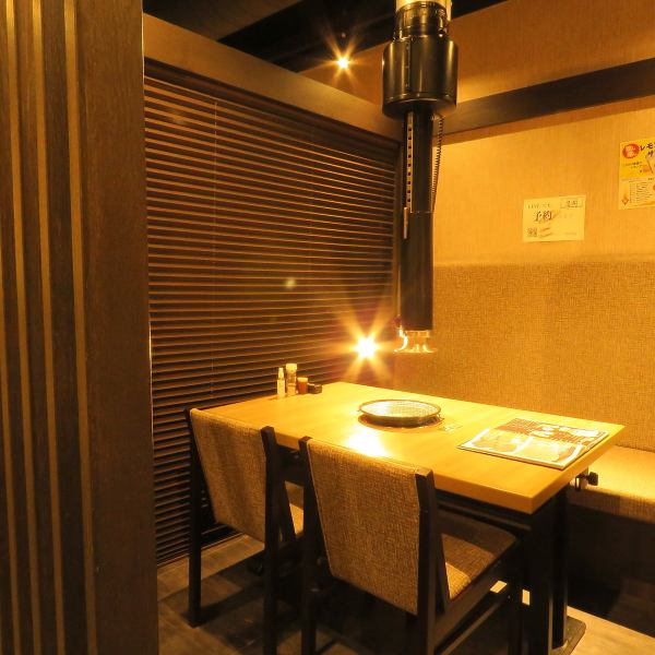 [Also OK for one person!!] It can be used as a semi-private room, so even one person can use it.In addition, we have ventilation ducts that will absorb the smoke sufficiently! If you contact us by phone or make a reservation, we will respond at any time ♪ Please feel free to contact us!