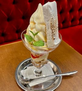 Grilled marshmallow pudding parfait (single item)