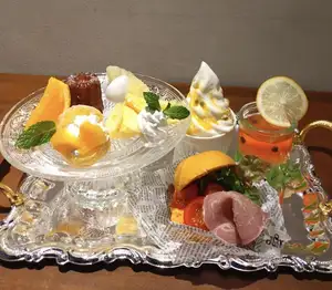 季節のフルーツのアフタヌーンプレート