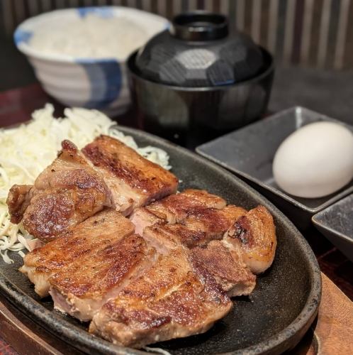 豚ステーキ定食（並150ｇ/大200ｇ）