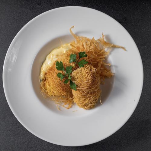 Deep-fried Spanish mackerel kadaif