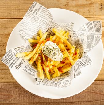 French fries with sour cream