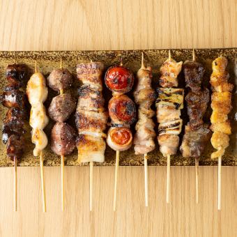 Friday and Saturday, December: 10 dishes including sesame mackerel, yakitori, Wagyu beef offal, and horse sashimi, all-you-can-drink course for 6,500 yen (tax included)