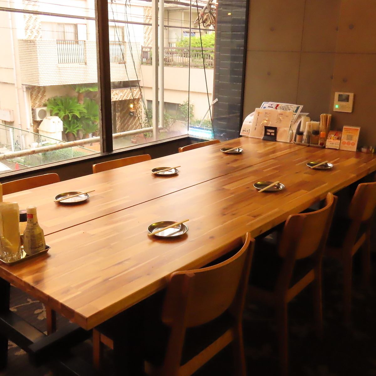 We offer a great value plan with 120 minutes of all-you-can-drink. Enjoy it with your favorite food!