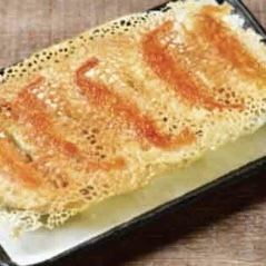 運起鶴飛餃子