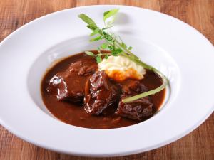 Beef cheek stewed in red wine