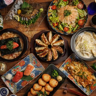 博多铁锅煎饺与九州特产【博多铁锅煎饺套餐】共8道菜,2.5小时无限畅饮(含生啤),5,000日元