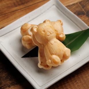 쿠마 씨 모나카