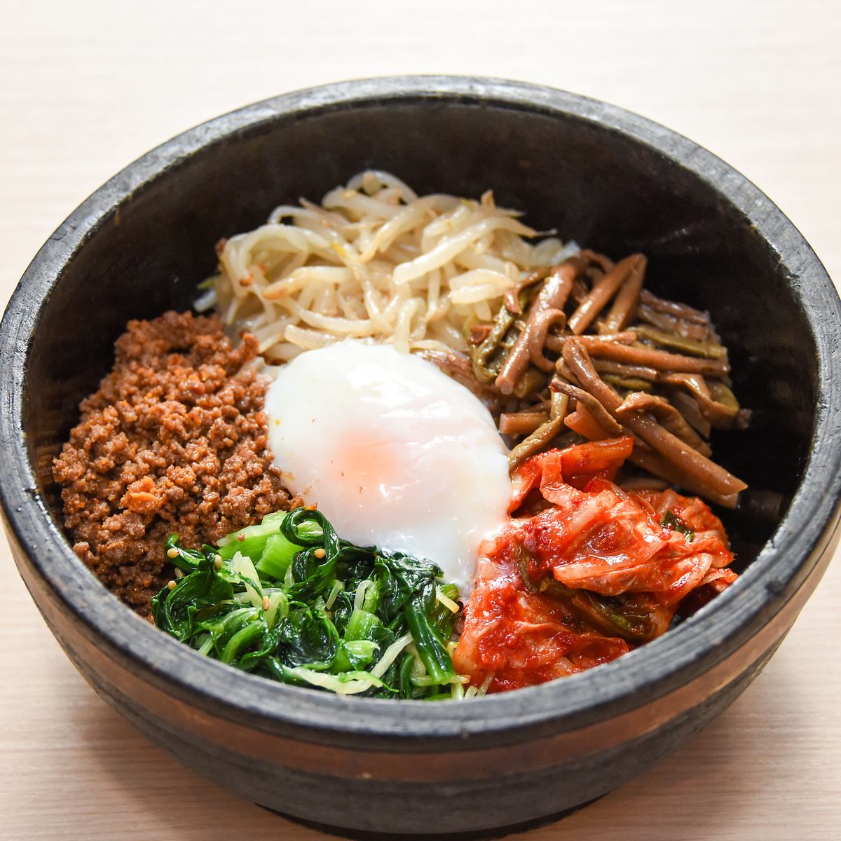 仲間と集まりたくなる!こだわりの焼肉と韓国料理が自慢のお店