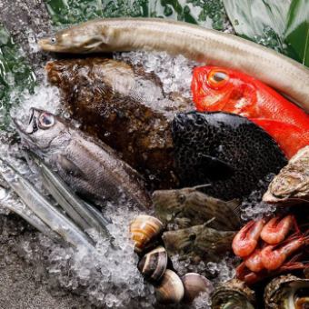 【延凱套餐】以當季食材為主的12道豪華套餐<附2小時無限量暢飲>6,500日圓(含稅)