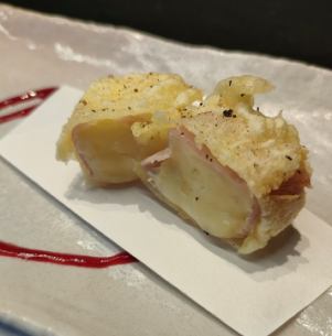 Raw ham, camembert and tempura