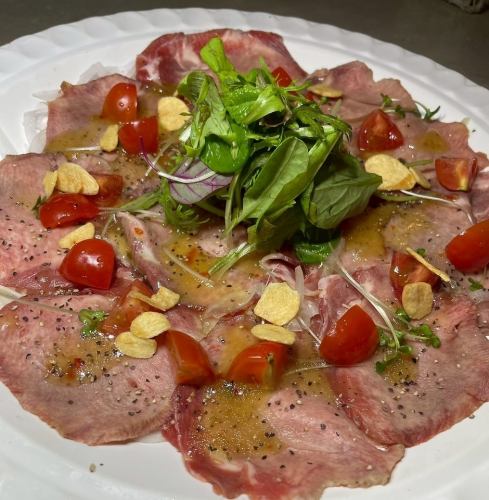 부드러운 탄 전 카르 파치 오