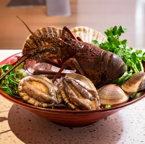 贅を尽くした新鮮な海の幸を味わう、「極上の海鮮鉄板焼き」をご提供