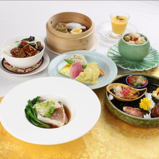 Shu Course: Shark fin soup, large shrimp dishes, handmade dim sum, etc., 7 individual dishes (food only)