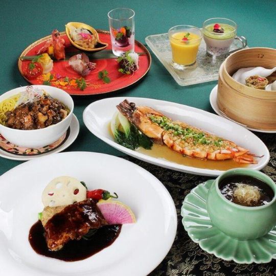 Sui course: 7 dishes including shark fin royale, large shrimp dishes, and handmade dim sum (food only)