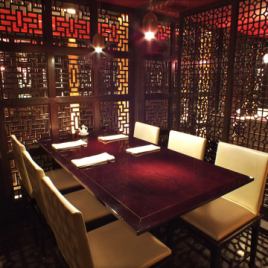[Recommended for company banquets and gatherings] We also have table seats with a private room feeling.